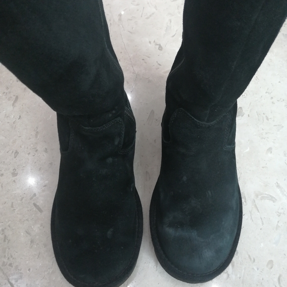 Ugg boots - Picture 2 of 5